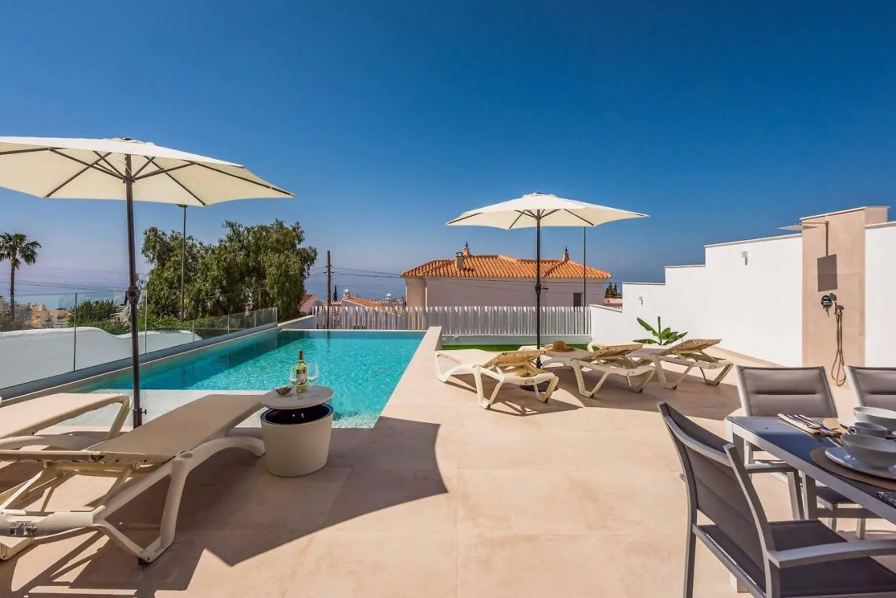 Villa Felix Dos Nerja 0*,